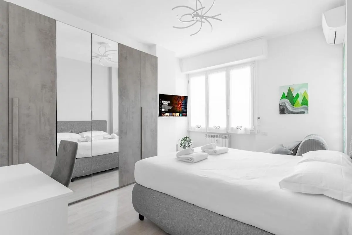 Comodo E Confortevole-Sesto Piano Con Vista Milan
